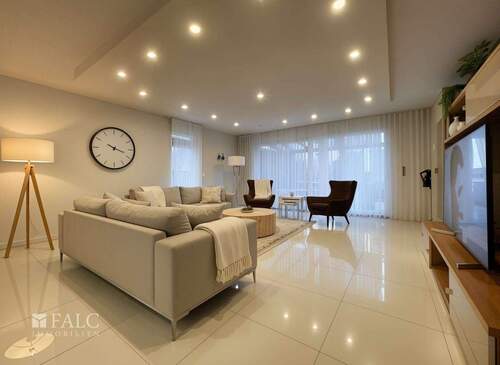 Wohnzimmer - 5 Zimmer Doppelhaushälfte in Hennef (Sieg)