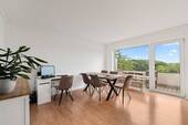 Wohn- & Esszimmer - 