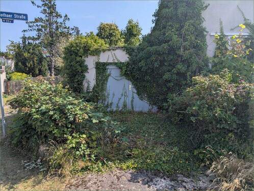 Garage - 6 Zimmer Einfamilienhaus in Magdeburg