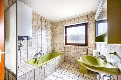 Badezimmer - Reihenendhaus mit 136,00 m&sup2; in Murr zum Kaufen