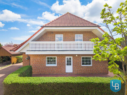 Ihr neues Zuhause! - 6 Zimmer Mehrfamilienhaus, Wohnhaus zum Kaufen in Grömitz