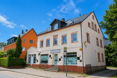 Vorderansicht Haus - Attraktives Wohn- und Geschäftshaus mit 4 Einheiten in Chemnitz-Einsiedel
