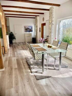 Esszimmer und Flur - Doppelhaushälfte mit 126,80 m² in Steinburg zum Kaufen