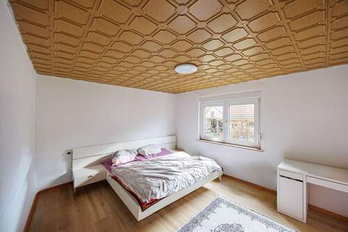 Schlafzimmer - 2 Zimmer Etagenwohnung in Besigheim