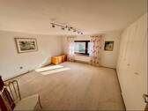 Schlafzimmer OG mit Einbauschrank - 