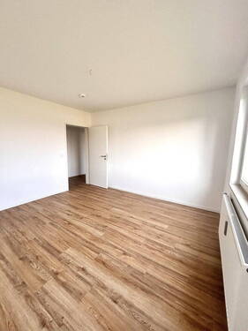 Bild 1 - Charmante 3-Zimmer-Wohnung mit guten Anbindungen