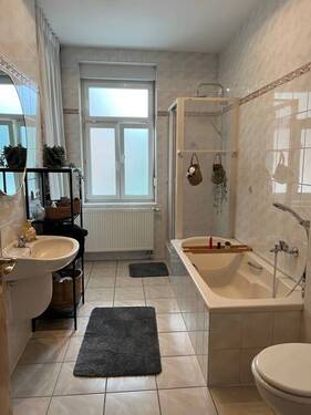 Bad - 3 Zimmer Etagenwohnung in Dresden