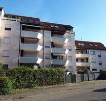 Gemütliche Dachgeschosswohnung mit Aufzug + Hausmeister - Waiblingen Hohenacker