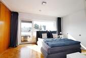 Schlafzimmer mit Balkonzugang - 
