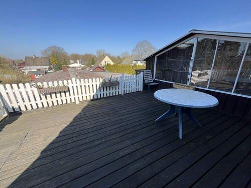 Dachterrasse mit Vogelvoilere - 