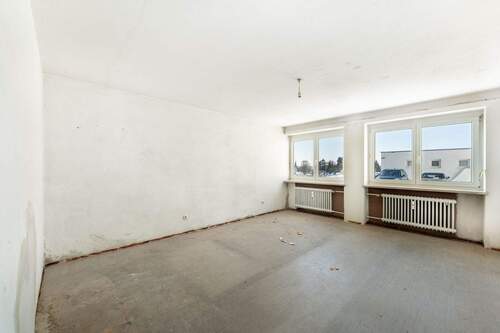 Wohnzimmer vor Modernisierung - 