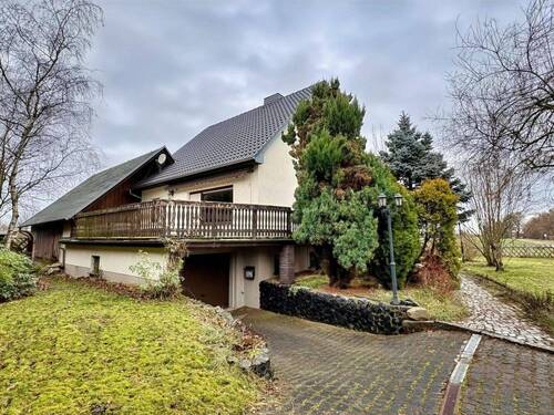 Hofansicht - 5 Zimmer Einfamilienhaus zum Kaufen in Rothenburg