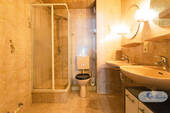 Badezimmer DG 1 - 