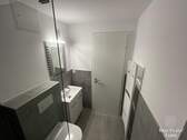 Badezimmer - 2 Zimmer Etagenwohnung in München