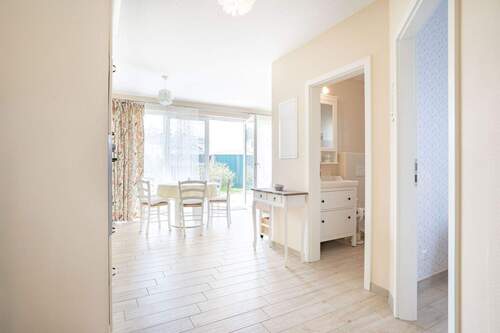 Wohnraum mit Essbereich - 2 Zimmer Etagenwohnung zum Kaufen in Graal-Müritz