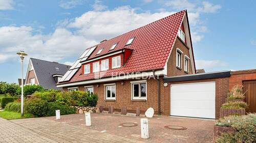 Garage - + Sie haben alle Möglichkeiten: Hauptwohnung + 2 genehmigte Ferienwohnungen + ca. 150m² Nutzfläche +