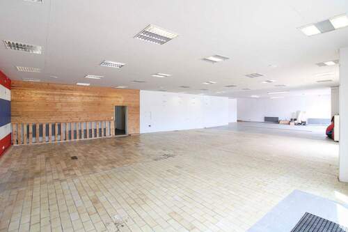 Halle - Halle zum Kaufen in Adendorf