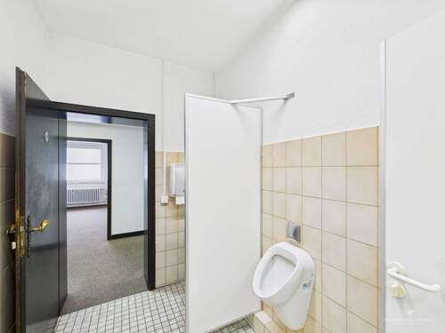 WC - Büro mit 30,20 m&sup2; in Bremerhaven / Fischereihafen zur Miete