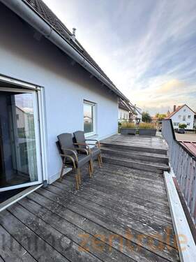 667CDC15-B6DD-43E5-89D5-2BD1B20F79B8_1_201_a - Wohnen und Leben in einer Stadt mit historischem Flair - Gepflegtes ZFH in Dinkelsbühl