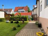 Eingangsbereich mit Garten - 
