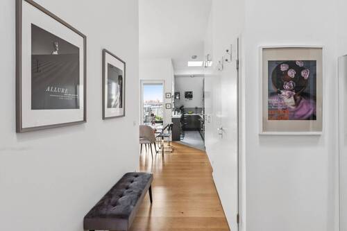 Blick vom Flur Richtung Küche - 