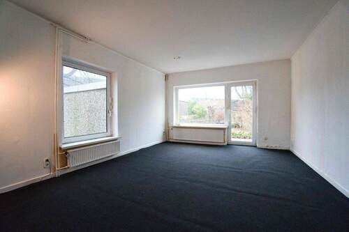 Wohnzimmer - Endreihenhaus mit Süd-West-Grundstück - sofort verfügbar