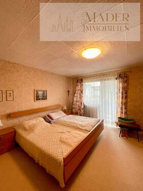 Schlafzimmer 1 OG - 
