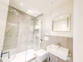 Modernes Badezimmer - 2 Zimmer Etagenwohnung in Hamburg