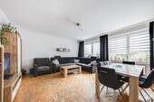 1. OG Wohnung links - Wohn-/Esszimmer - 