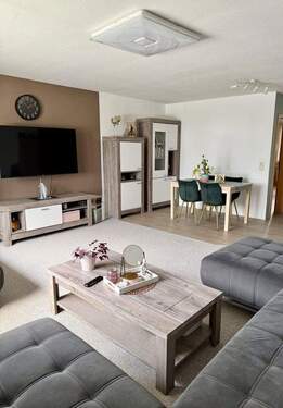 Wohnzimmer mit Essbereich - 