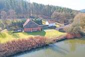 Luftbild - 7 Zimmer Bauernhaus, Landhaus zum Kaufen in Kronach