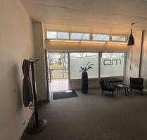 Moderne Gewerbefläche in gepflegtem Wohn- und Geschäftshaus - Amberg Eglsee