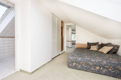 Dachgeschoss Gästezimmer und Bad - 