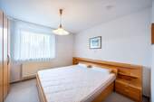 Schlafzimmer - 3 Zimmer Etagenwohnung zum Kaufen in Ludwigsburg