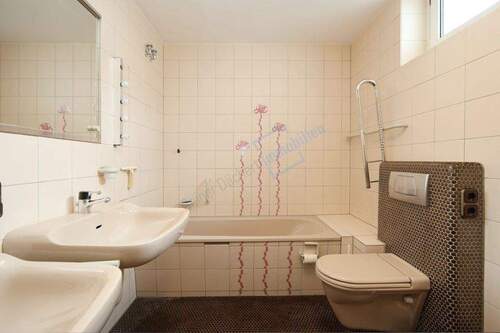 BADEZIMMER EG - 