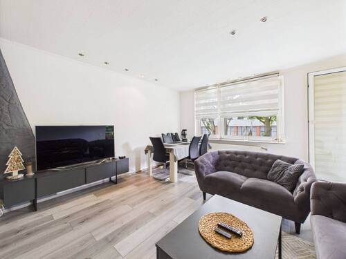 Wohnzimmer - 3 Zimmer Etagenwohnung zum Kaufen in Dortmund