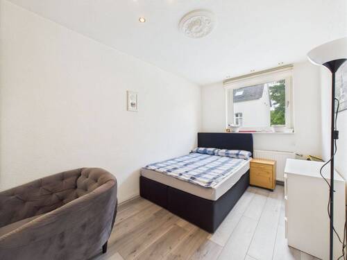 Schlafzimmer 1 Bild 1 - 