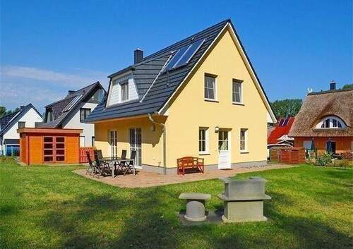 Attraktive Ferienhauses in Waldrandlage - Attraktives Ferienhaus mit 4 Schlafzimmer Sauna grosses Grundstück