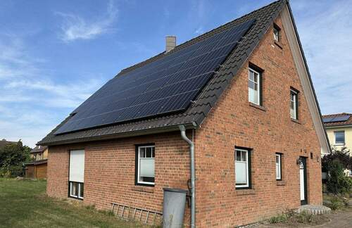 Seitenansicht - 5 Zimmer Einfamilienhaus zum Kaufen in Geesthacht