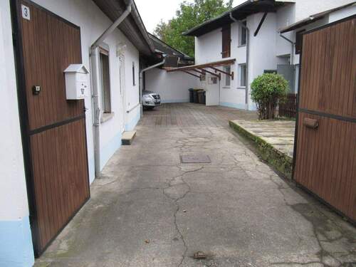 Bild 1 - von PRIVAT *** EFH + Nebengebäude * Garten * Garage * Hof * Keller