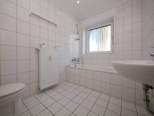 Badezimmer - Etagenwohnung mit 32,00 m&sup2; in Gelsenkirchen zur Miete