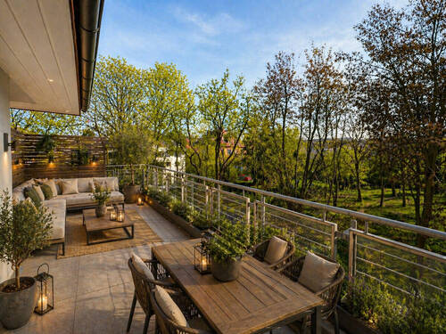 möblierte Dachterrasse KI-visualisiert - 2 Zimmer Terrassenwohnung zum Kaufen in Dresden
