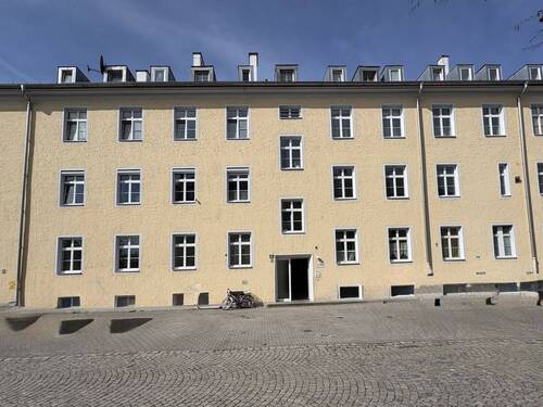 Außenansicht - 3-Zimmer-Wohnung in zentraler Lage