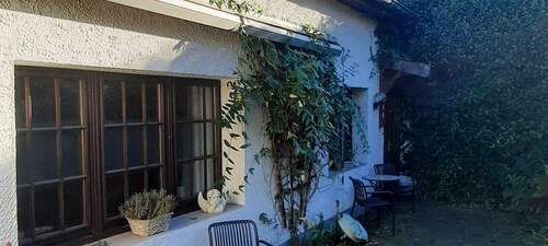 B. u. B. - Terrasse im Herbst - 