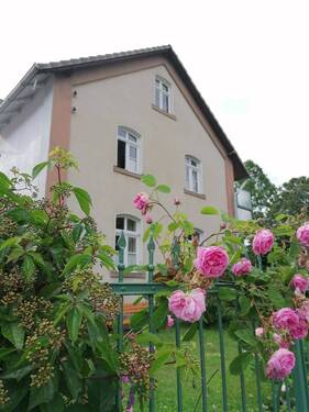Straßenansicht - 6 Zimmer Mehrfamilienhaus, Wohnhaus zum Kaufen in Bad Karlshafen