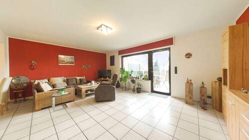 Wohnzimmer - 6 Zimmer Reihenendhaus in Bergheim