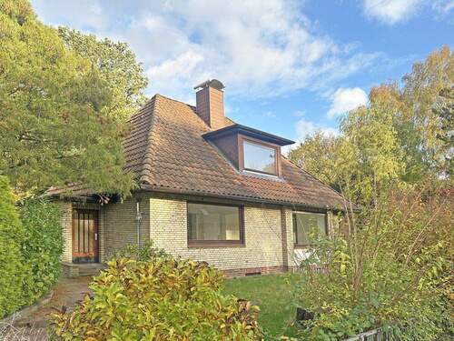 Titel - Großzügiges Einfamilienhaus in ruhiger Lage