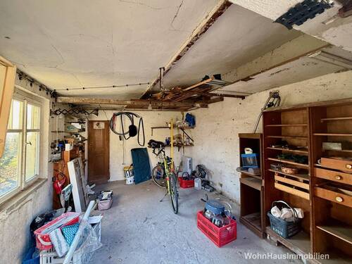 Garage - 