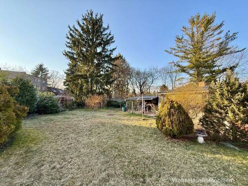 Der Garten ist schön angelegt - 