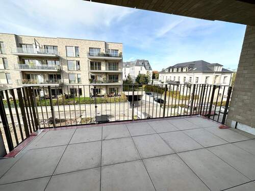 große Loggia - 3 Zimmer Etagenwohnung in Dresden